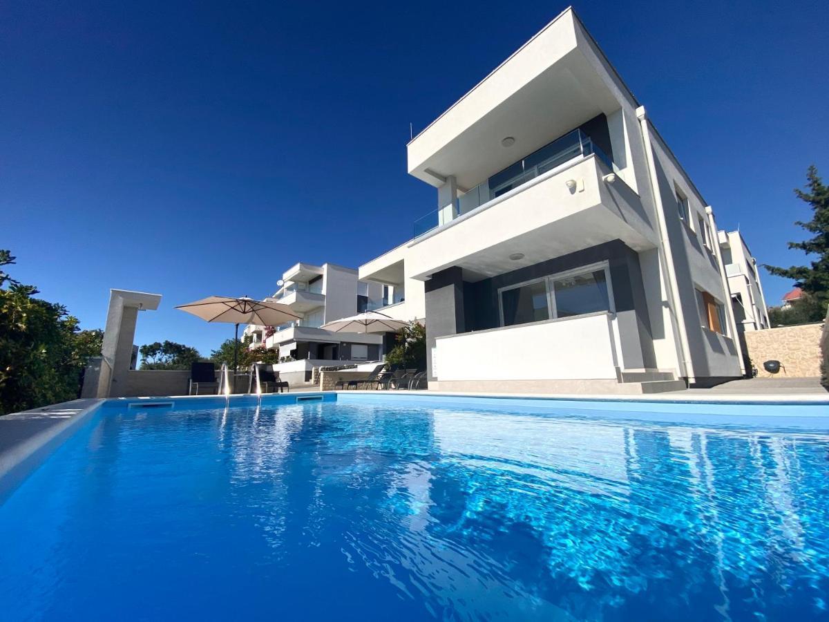 Fantasy Pool Villa Novalja Ngoại thất bức ảnh