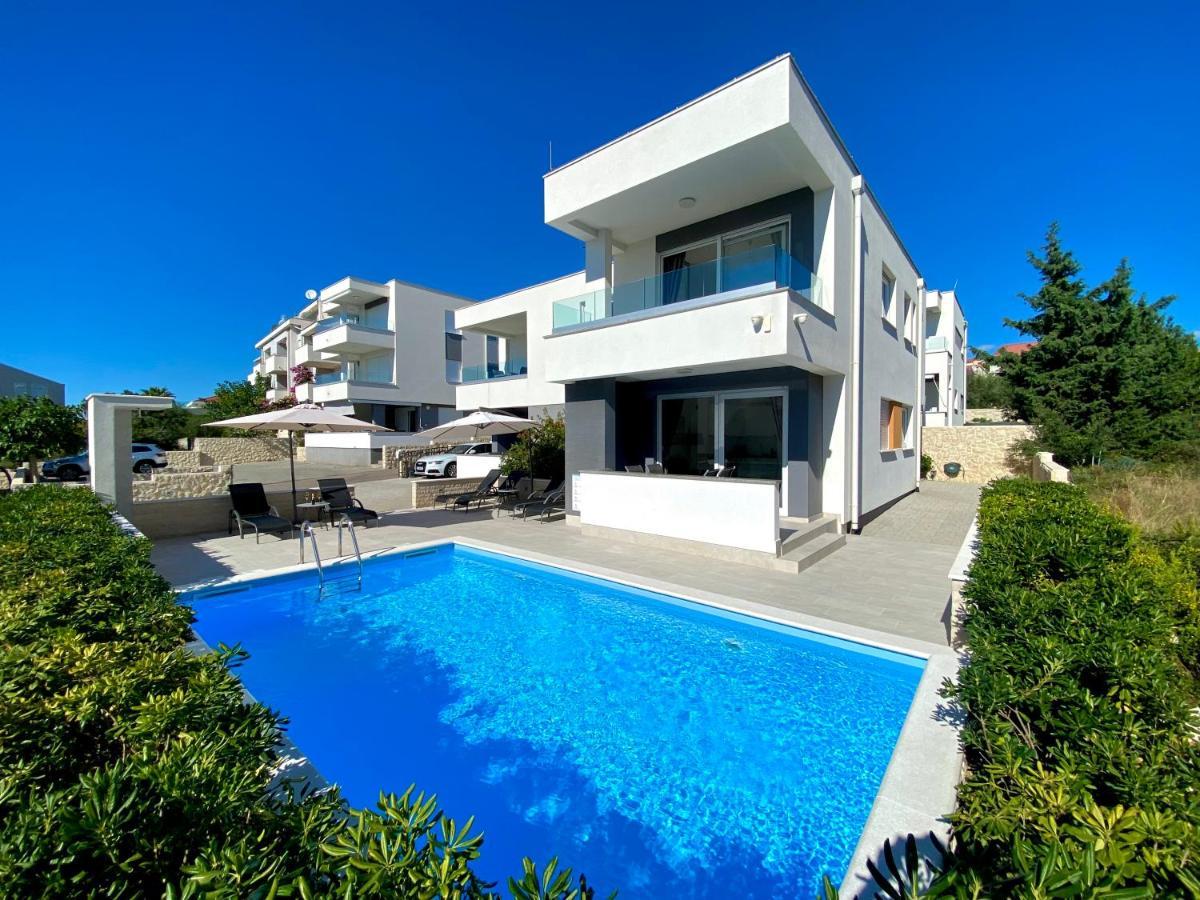 Fantasy Pool Villa Novalja Ngoại thất bức ảnh
